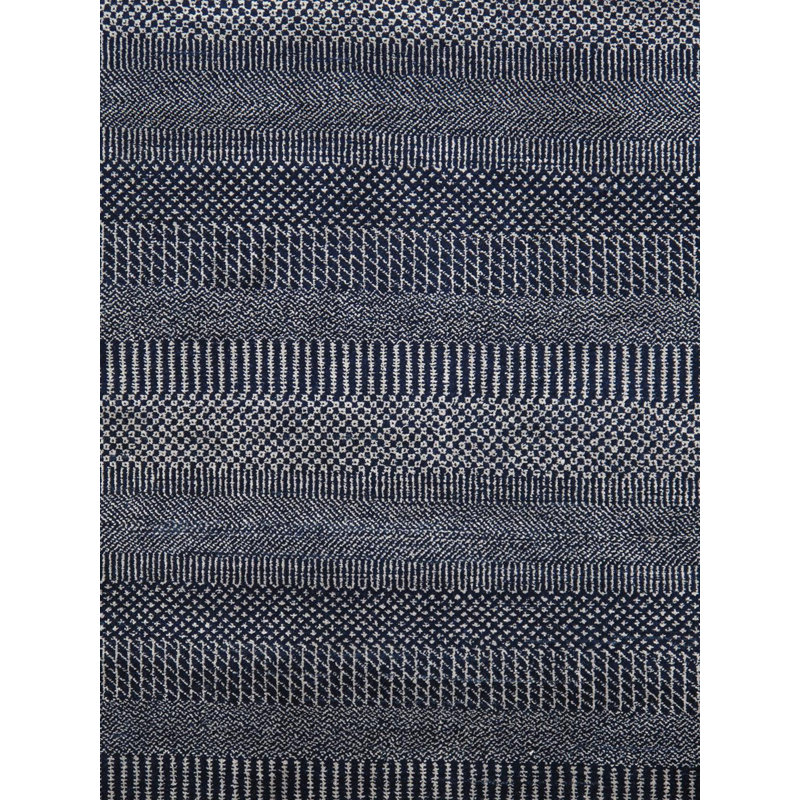 Striped Area Rug in Navy/Gray, Rectangle 5'10" x 9'6"