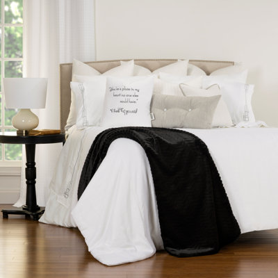 Luxurious Faux Fur Shoulder Wrap Blanket Throw