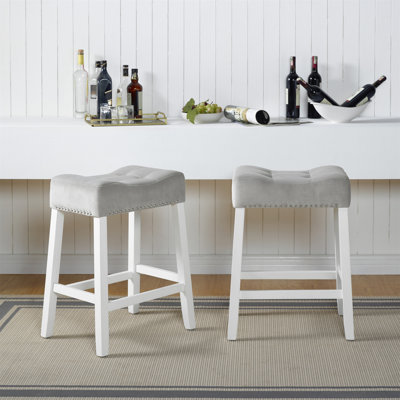 Ensemble de 2 tabourets en velours à hauteur de comptoir Morovo - Finition délavée Morovo
