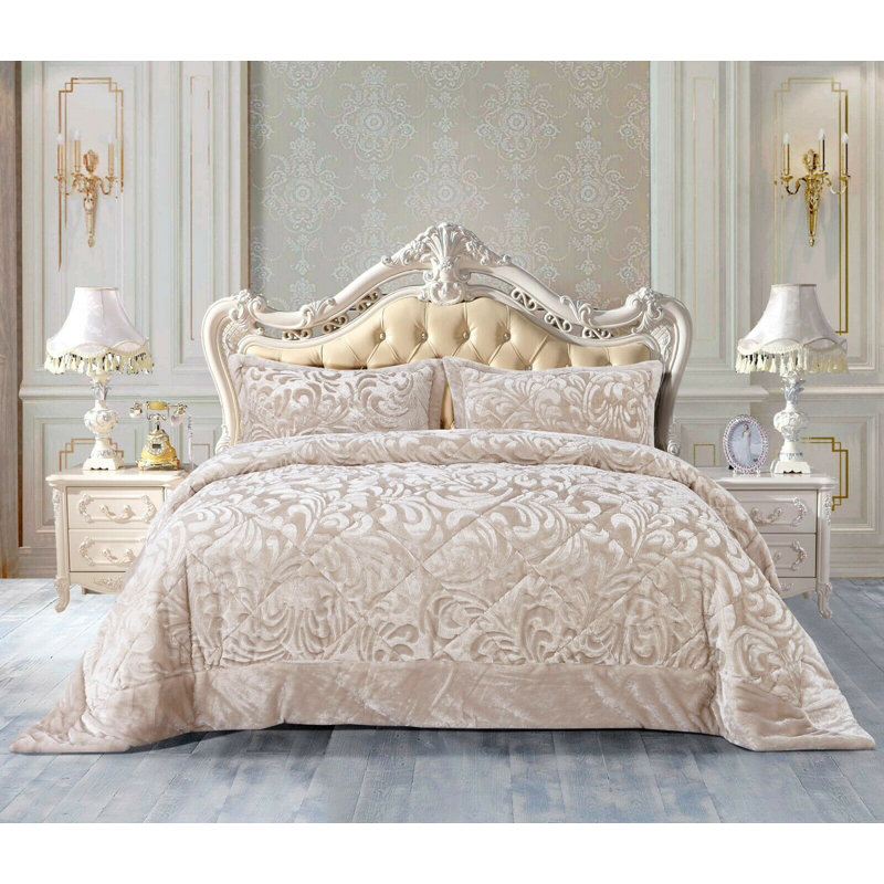 Whitt Polyester Bedspread with Pillow Shams, Beige, 250 x 250cm Bedspread + 2 Pillow Shams