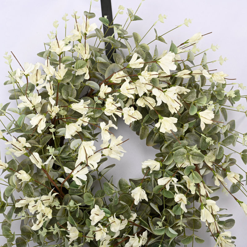 Couronne florale en grappe d'eucalyptus 26 po pour porte d'entrée 26 po, Blanc