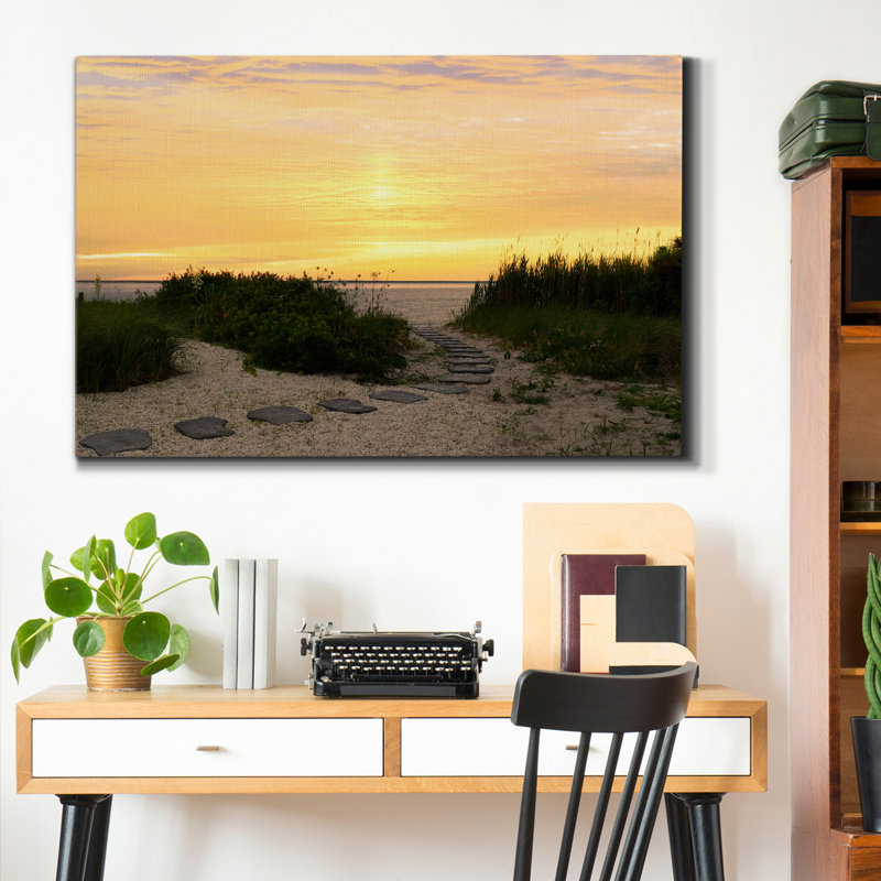 «Sunset Path», reproduction de photo sur toile tendue, H 60 po x l 40 po x P 1 po