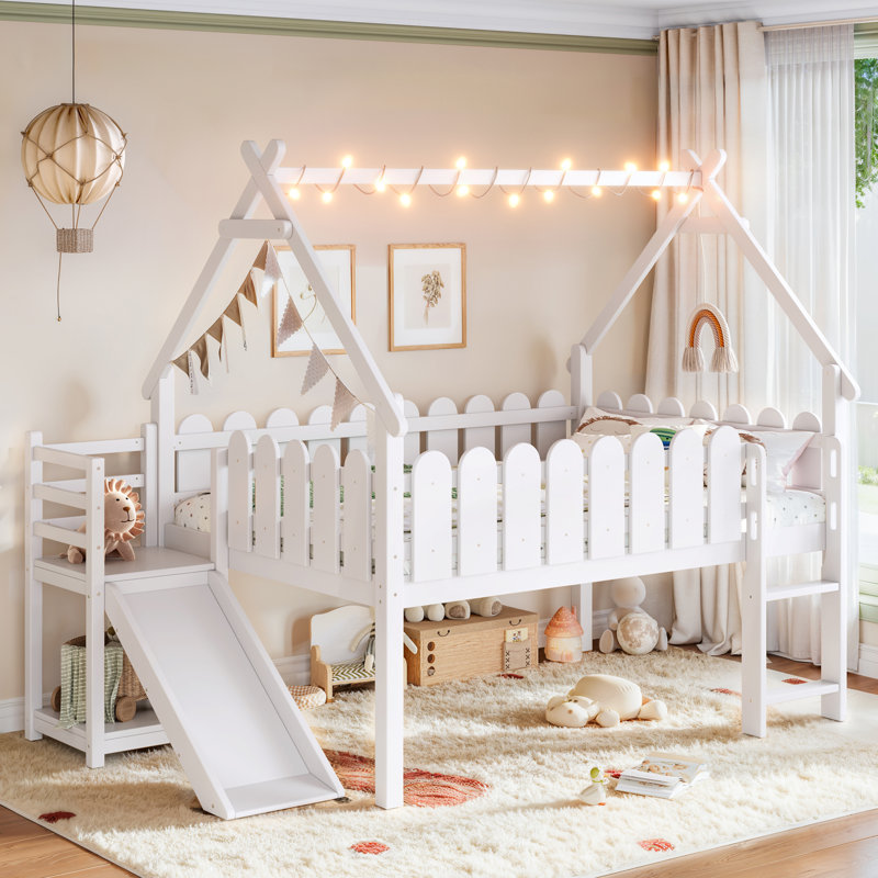 Lit mezzanine double pleine grandeur pour enfants avec glissade, escalier, tablettes de rangement, lumières DEL et garde-corps ronds, blanc