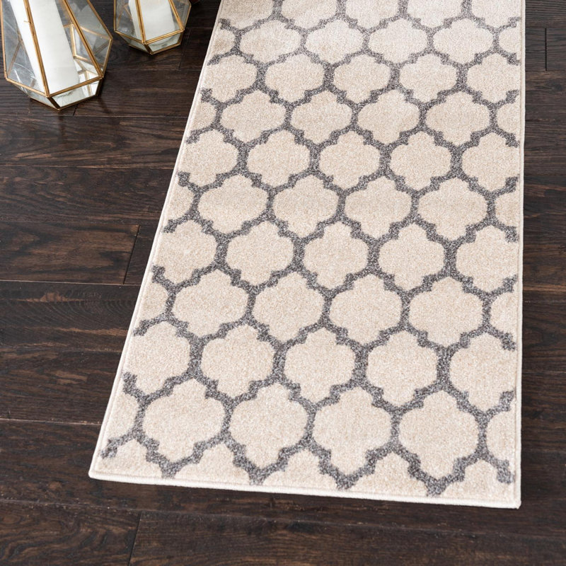 Molly Geometric Indoor Rug, Runner 2'7" x 10'