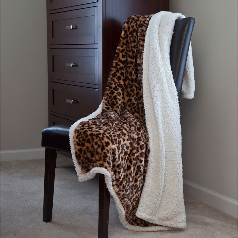 Jeté réversible en molleton doux à imprimé léopard - lavable à la machine 50 pouces x 60 pouces par Lavish Home