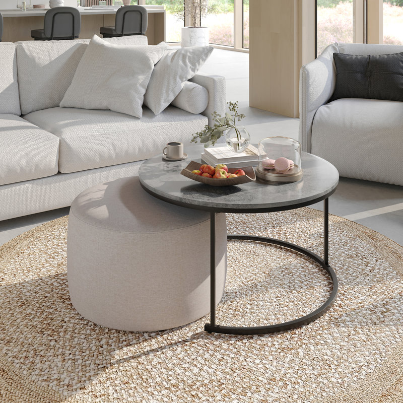 Ensemble de tables basses Nest Ease avec rangement caché, parfait pour les salons modernes et peu encombrants.
