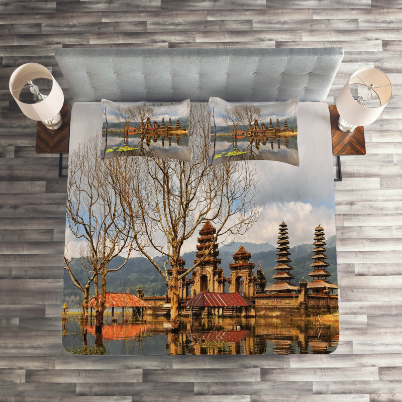 Eclectic Polyester Coverlet, King Bedspread + 2 Shams