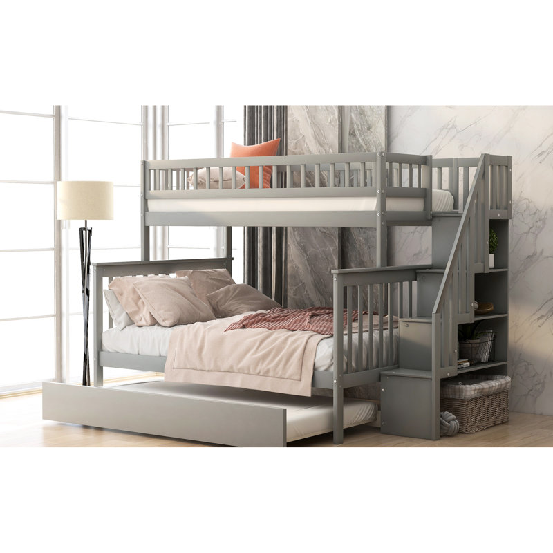Lit superposé simple au-dessus d'un lit double gris avec escalier et lit gigogne - Mobilier de chambre à coucher moderne, idée d'économie d'espace