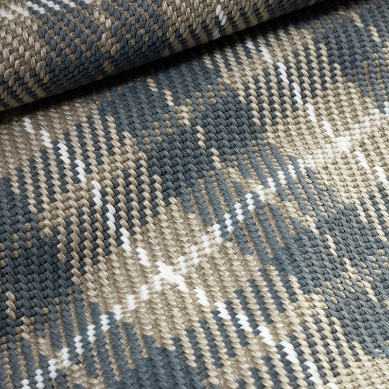 Lakeville Plaid Charcoal Handwoven Indoor/Outdoor Rug, Rectangle 2' x 3'