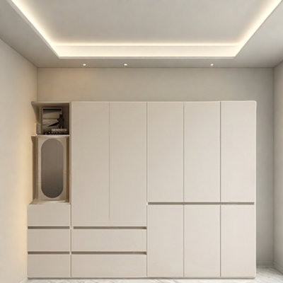 Garde-robe blanche simple et moderne