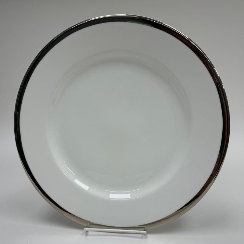 Assiette plate en porcelaine tendre 12,5 po avec décor Victoria Victoria