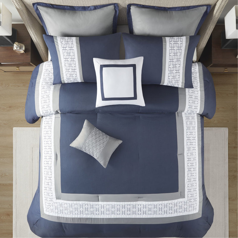 Édredon pour grand lit brodé - rembourrage de couleur bleu marine, taies décoratives, coussins décoratifs euro, literie élégante pour hôtel, fer à repasser, fer à vapeur pour un entretien facile, lavable à la machine, sophistiqué