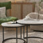 Ensemble de 2 tables basses gigognes, plateau de table rond en bois de 27,6 pouces avec structure en métal robuste, tables d'appoint pour tables de bout de salon et de balcon (blanc)
