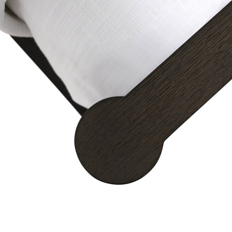 Andrea Bed, Queen