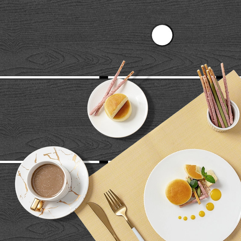 Ensemble de salle à manger d'extérieur comprenant une table carrée et 4 chaises sans accoudoirs, Noir mat