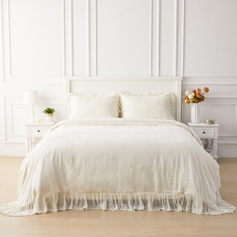 Maize Tabitha Duvet Cover Set, King Duvet Cover + 2 King Shams, Ivory