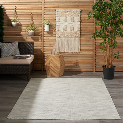Lillehammer Solid Indoor/Outdoor Area Rug
