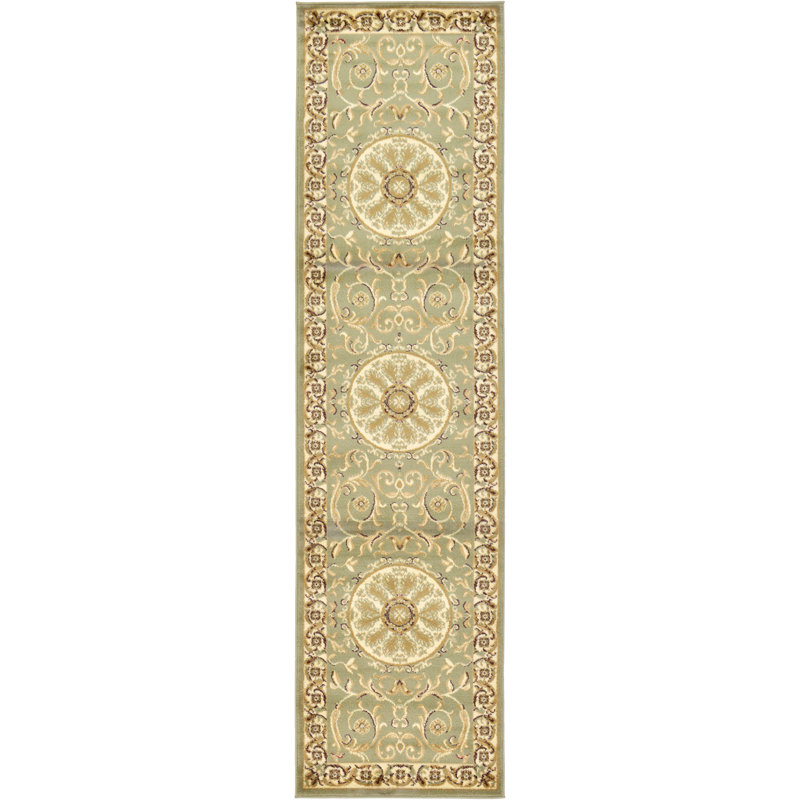 Tapis vert clair Aracelia, Tapis de couloir 2 pi 7 po x 10 pi