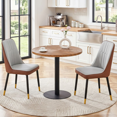 Ensemble de table de salle à manger 32 po pour 2, 3 pièces, avec plateau en bois en spirale rainuré et 2 chaises en similicuir, pieds noirs pour coin-repas