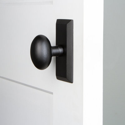 Ageless Iron Vale Plate with Aeg Knob