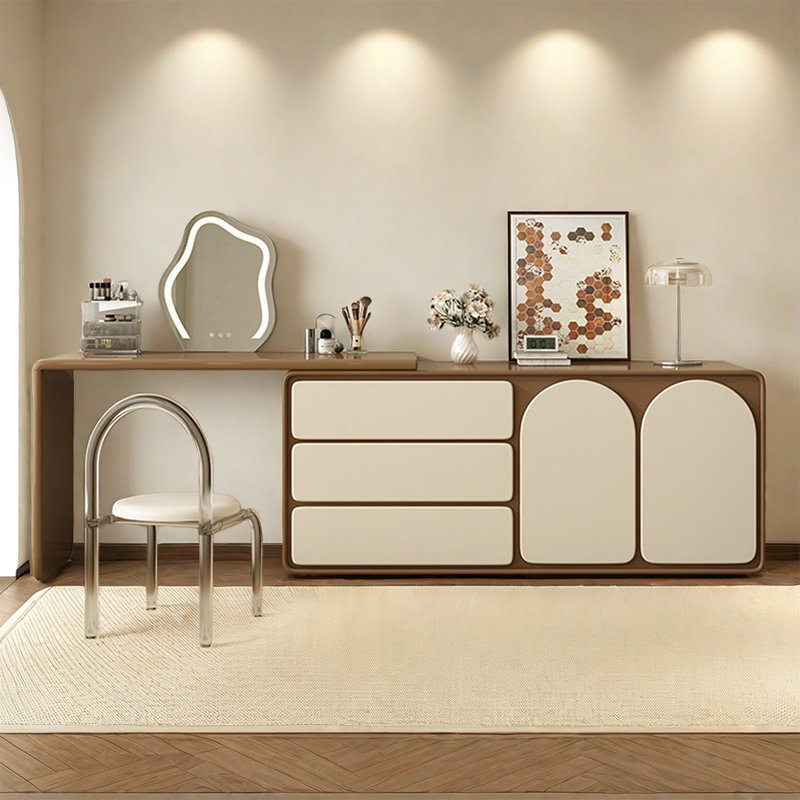 Travaris Vanity