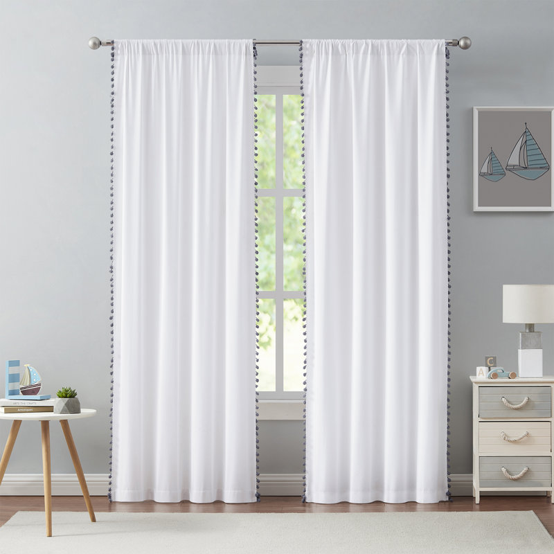 Ensemble de 2 panneaux de rideau obscurcissant avec passe-tringle Meg, Gris, L 38 po x L 84 po