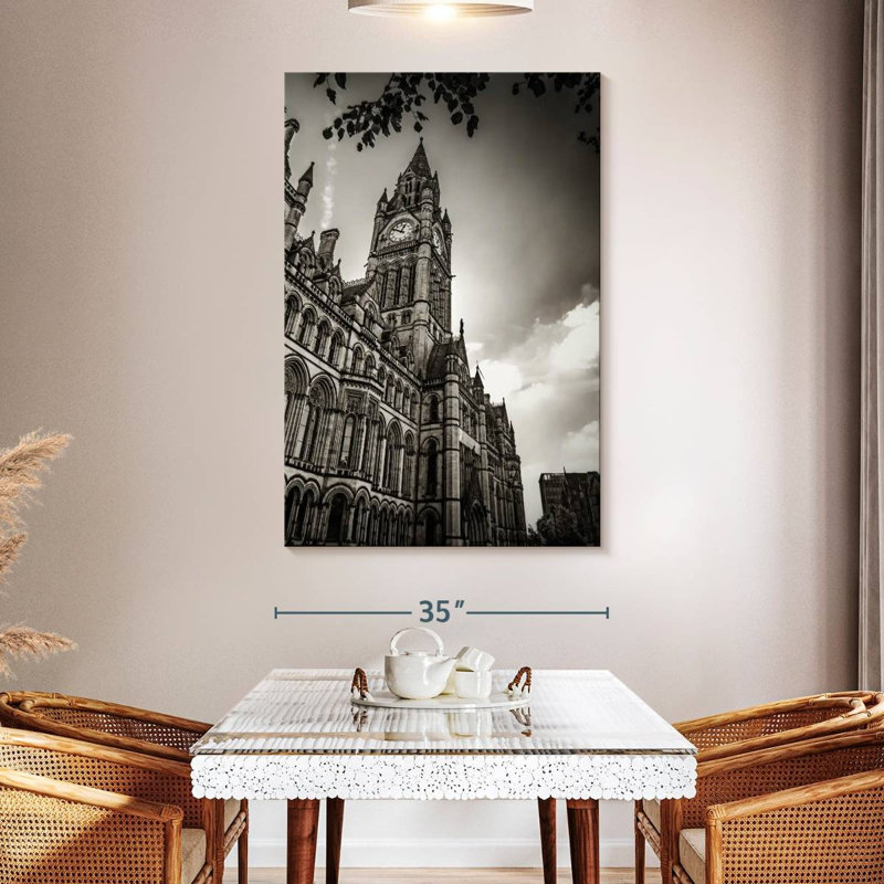 Hôtel de ville de Lilie Manchester, H 51 po x l 34 po