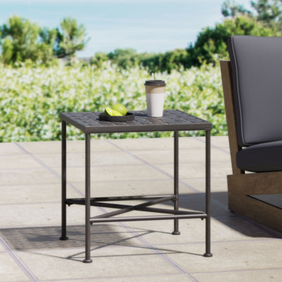 Table d’appoint en fer Hanselman