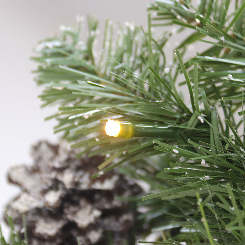 Couronne de Noël artificielle 24 po