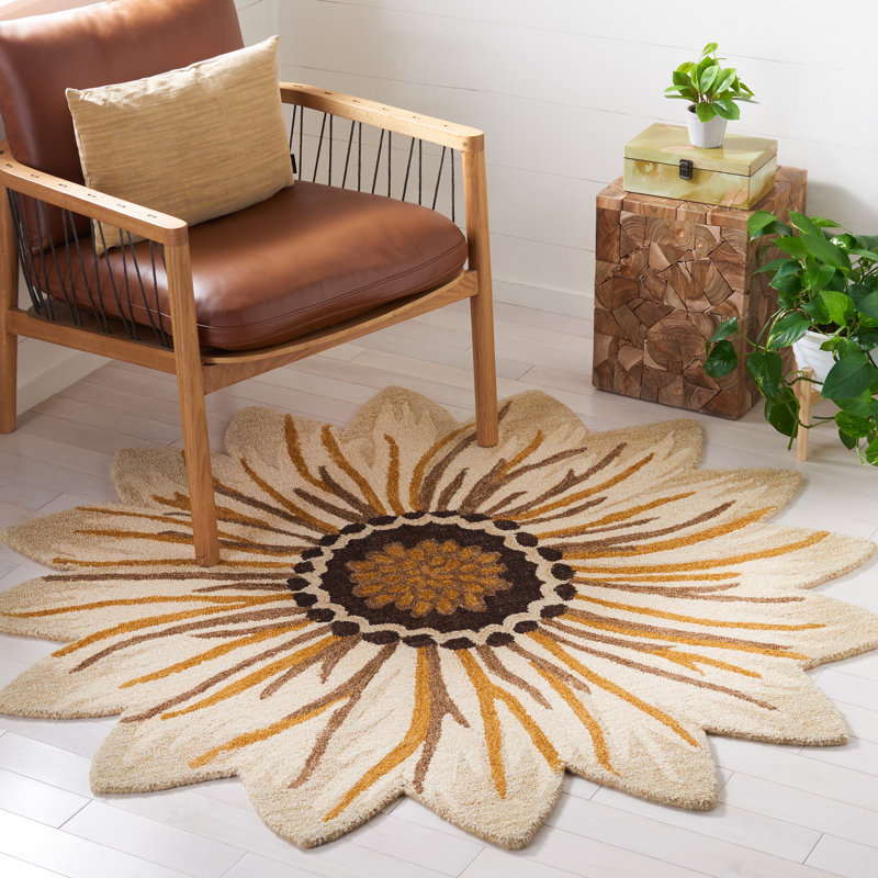 Cheisa Novelty Hand Tufted Wool/Cotton with Cotton Backing Rug in Beige/Gold, Round 5'