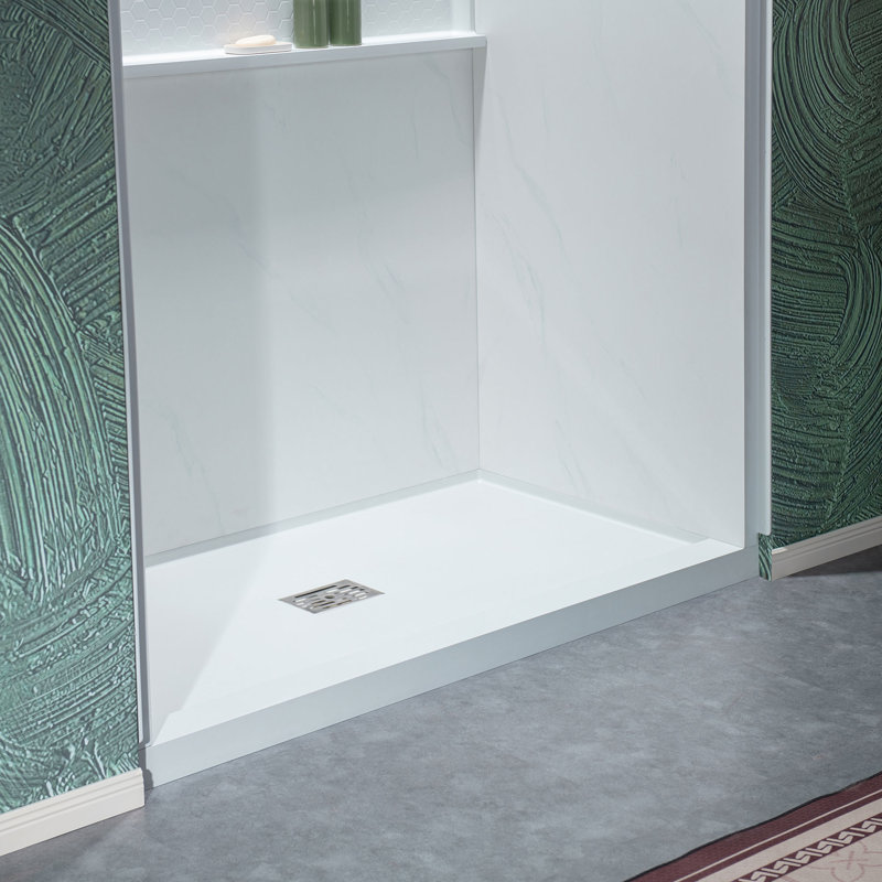 Ensemble de douche l 60 po x P 32 po x H 77 po avec panneaux de douche blancs de Carrare et base de douche blanche