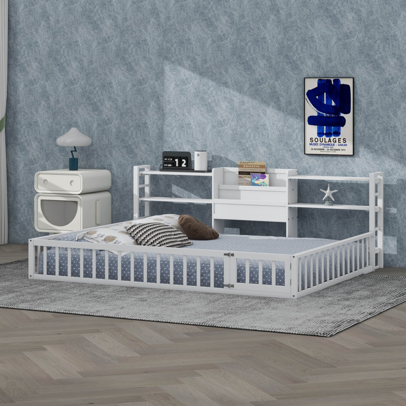Lit en bois avec garde-corps de clôture et tablettes de rangement à 3 niveaux, lit plateforme avec bibliothèque et support à lattes Montessori