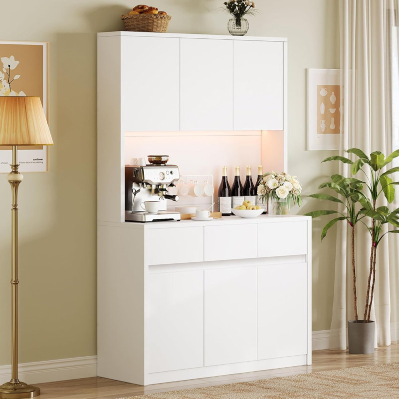 Armoire de cuisine de 71 po de hauteur avec tablettes réglables, tablette à micro-ondes, DEL et prise de courant