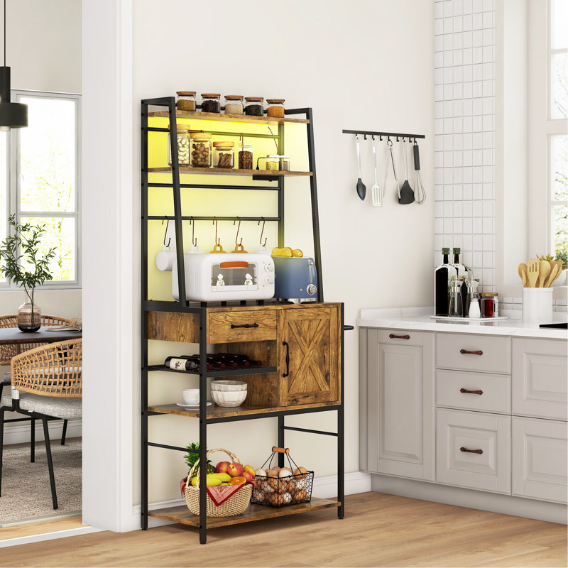 Étagère de boulanger polyvalente avec prise de courant et lumières DEL pour un rangement élégant et fonctionnel