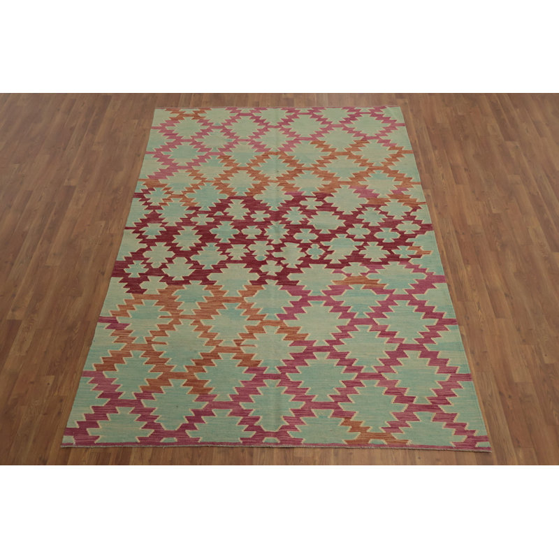 Chic Kilim Area Rug 6x8 for a Stylish Interior Transformation