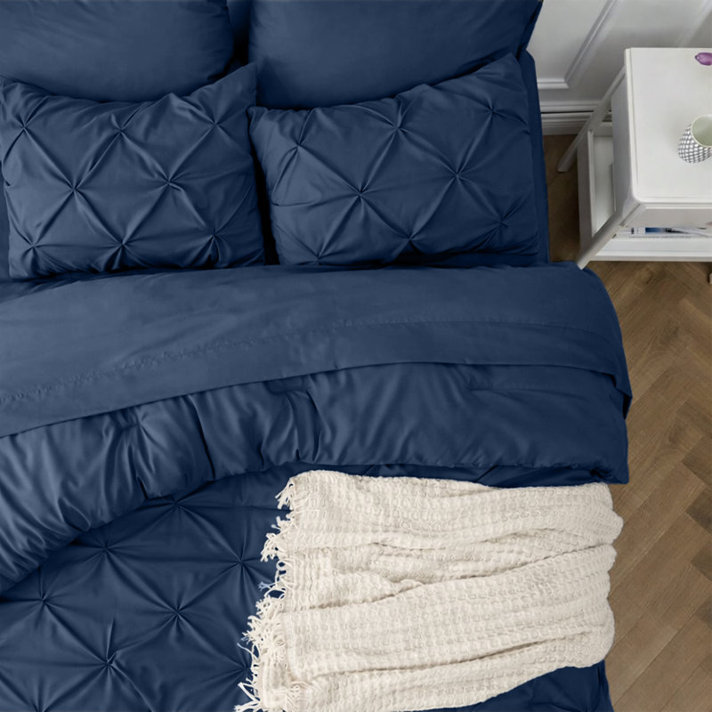 Microfiber Pintuck Duvet Cover Set – 2 Pillowcases, Navy, King Duvet Cover + 2 Standard Pillowcases