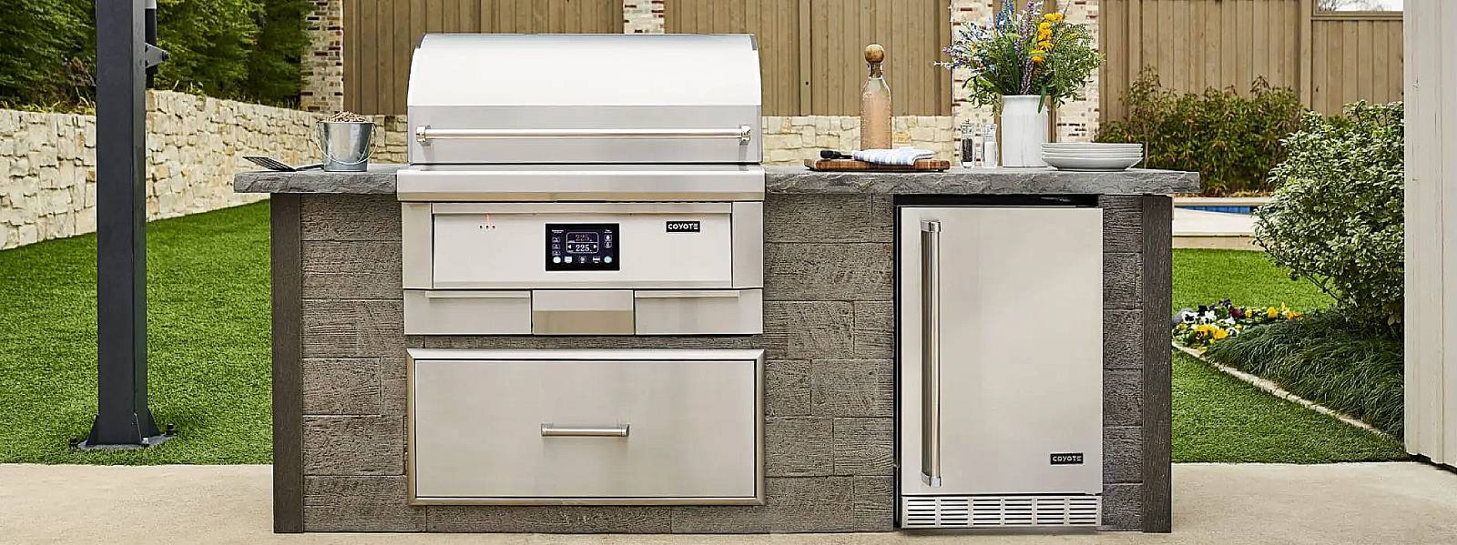 Coyote Grills Image Hero