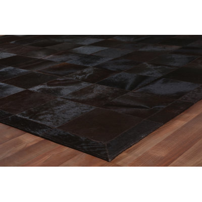 Natural Hide hand-tufted Leather Hide Black Area Rug
