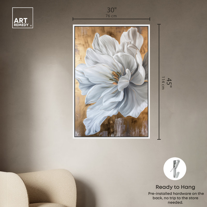 Florals "Bloom White Petals" par Art Remedy sur toile, Cadre blanc, H 46 po x l 31 po