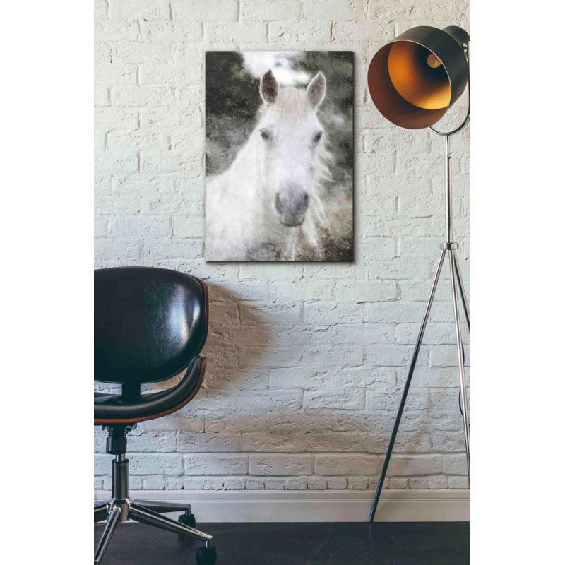 «White Horse Mystique» par Bluebird Barn - peinture sur toile tendue, H 26 po x l 26 po x P 0,75 po