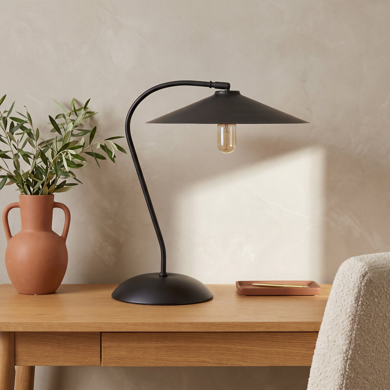 Lowen Metal Desk Lamp