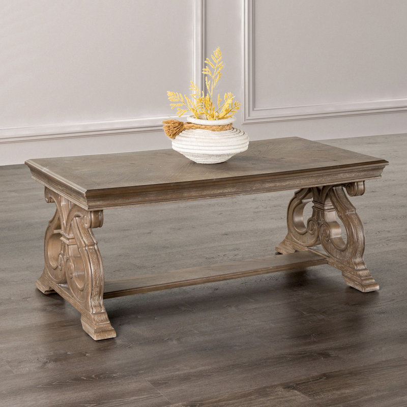 Table basse A Traditional