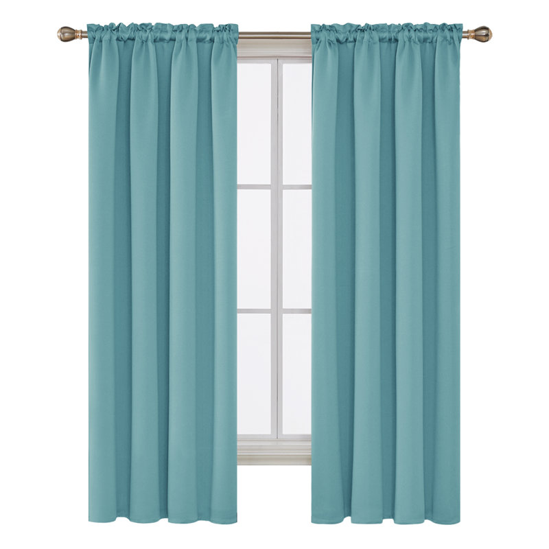 Andreea Pair, Sky Blue, 132 W x 214 D cm