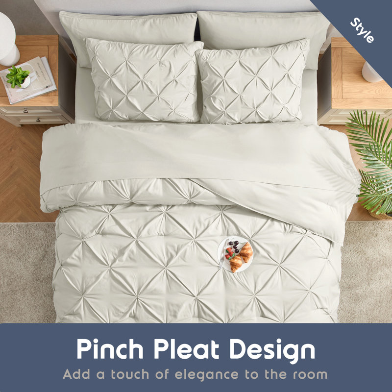 King Off White Microfiber Down Alternative 7-Piece Bedding Set
