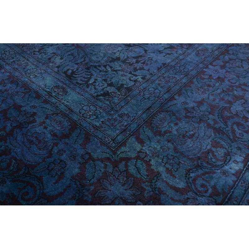 Tapis bleu marine noué à la main de haute qualité
