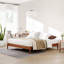 Structure de lit plateforme en bois massif d'acacia Jaxson Modern, pieds de lit courbés exclusifs, sans tête de lit, capacité de poids de 800 lb, aucun sommier requis-1391913502-1391913496