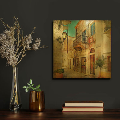 'Ciao Bella III' By LUXE Gold Metal Wall Art, 12" x 12"