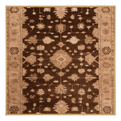 Tapis brun lavable à la machine