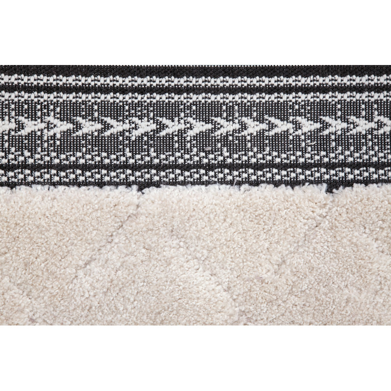 Cream Polypropylene Tufted Area Rug 8x10