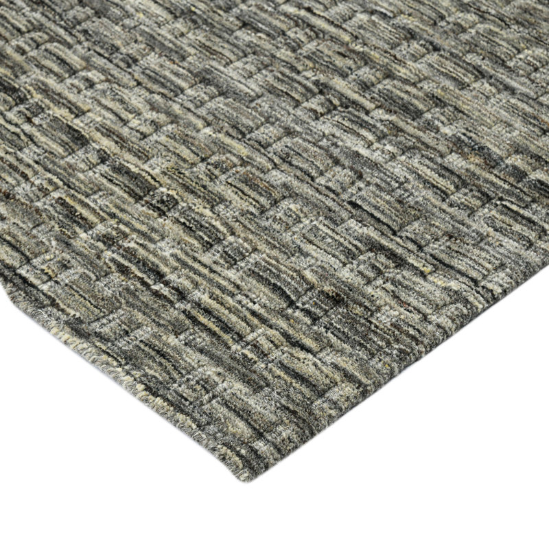 Srisha Wool Geometric Indoor Rug, Rectangle 5' x 7'6"